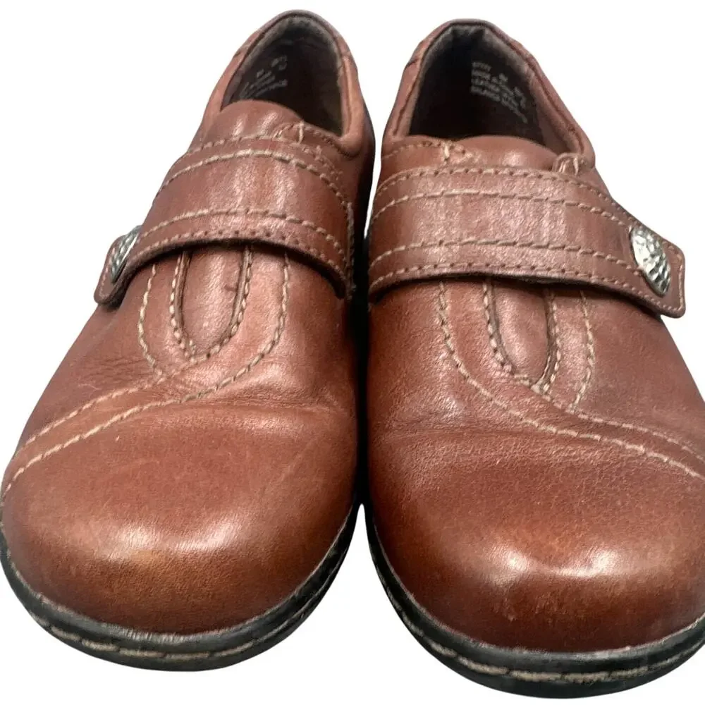 Clarks Loafers 6M Bendable Leather Brown Slip on Flat Comfort Academia Teacher
